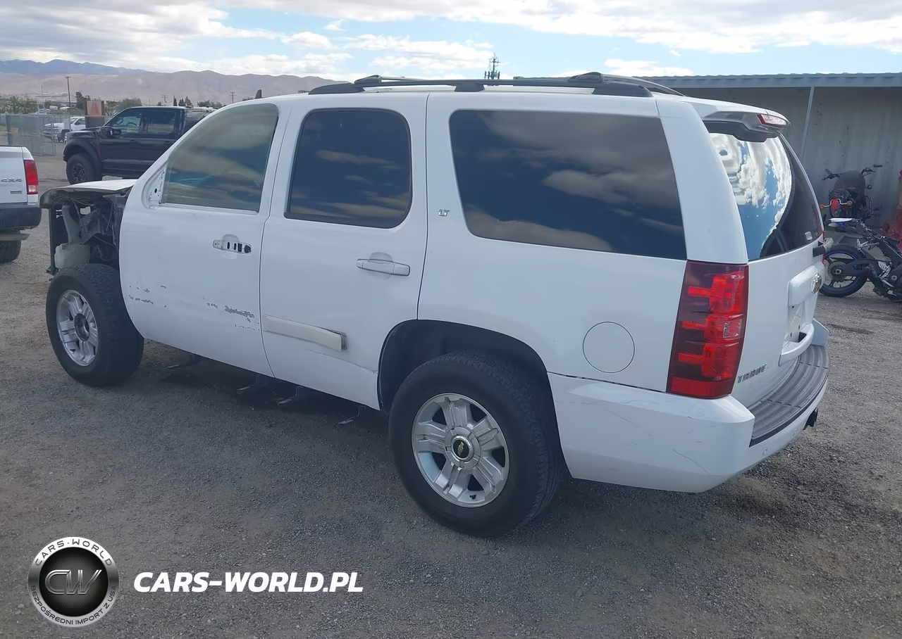 2009 Chevrolet Tahoe Lt1 VIN:1GNEC23329R168625 - 3