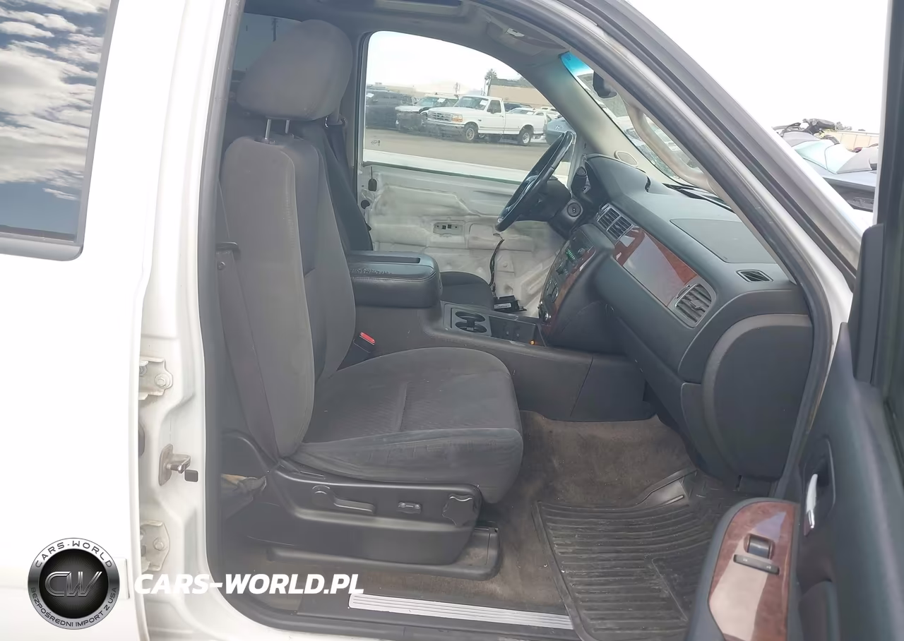 2009 Chevrolet Tahoe Lt1 VIN:1GNEC23329R168625 - 5