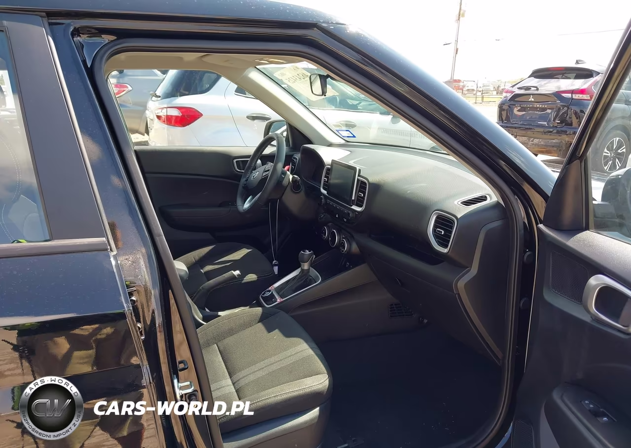 2026 Hyundai Venue Sel VIN:KMHRC8A37TU485462 - 5