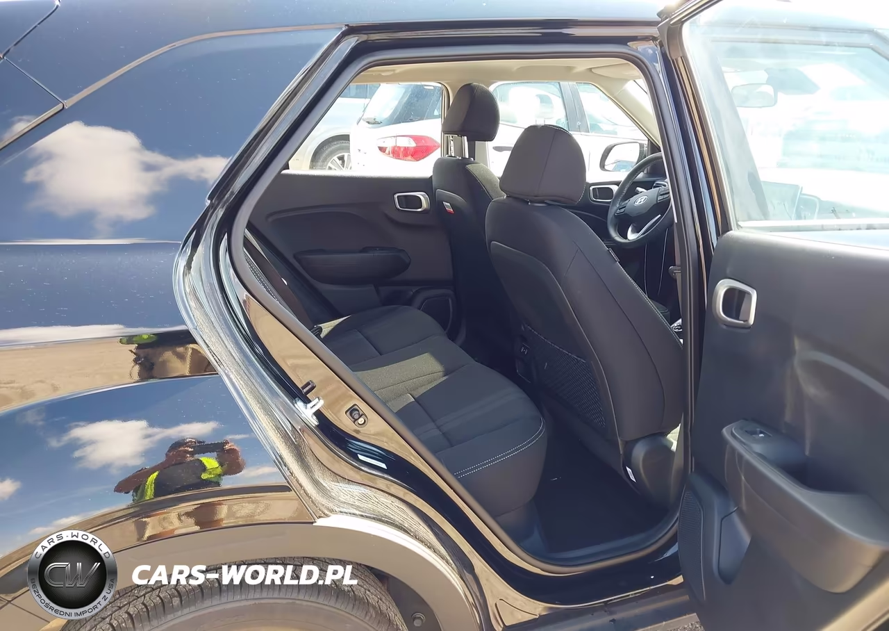 2026 Hyundai Venue Sel VIN:KMHRC8A37TU485462 - 8