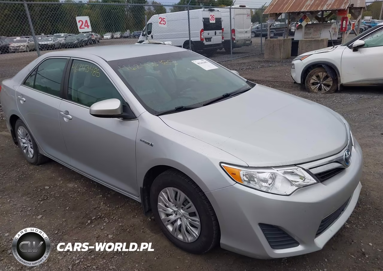 2014 Toyota Camry Hybrid Le
