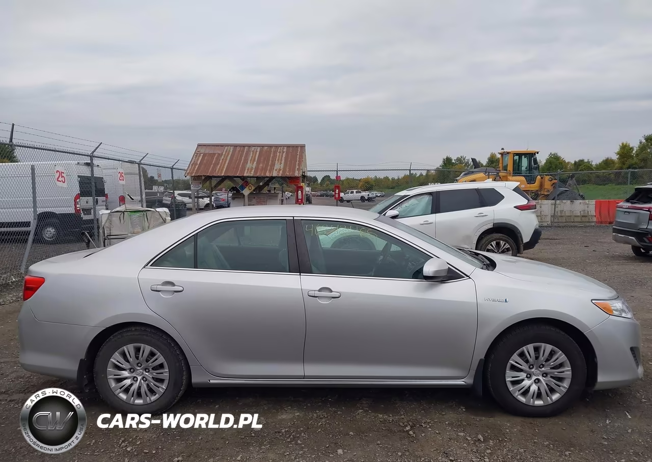 2014 Toyota Camry Hybrid Le VIN:4T1BD1FKXEU116281 - 13
