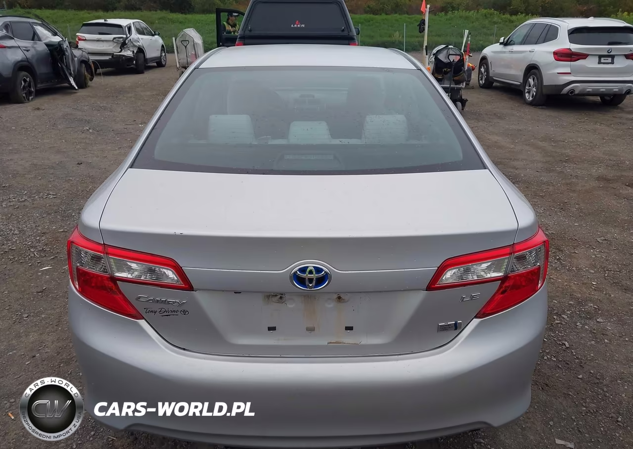 2014 Toyota Camry Hybrid Le VIN:4T1BD1FKXEU116281 - 16