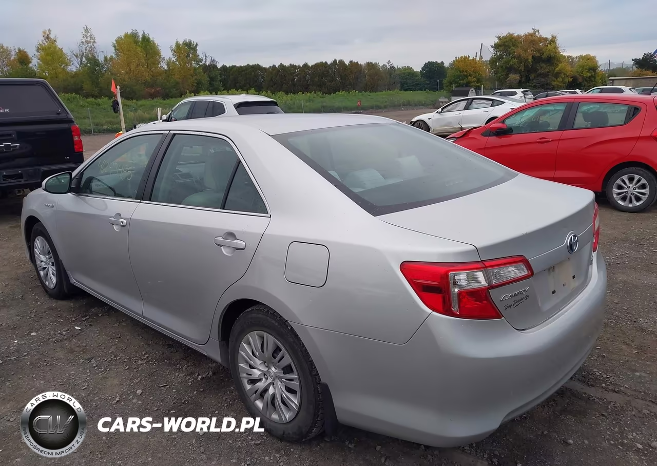 2014 Toyota Camry Hybrid Le VIN:4T1BD1FKXEU116281 - 3