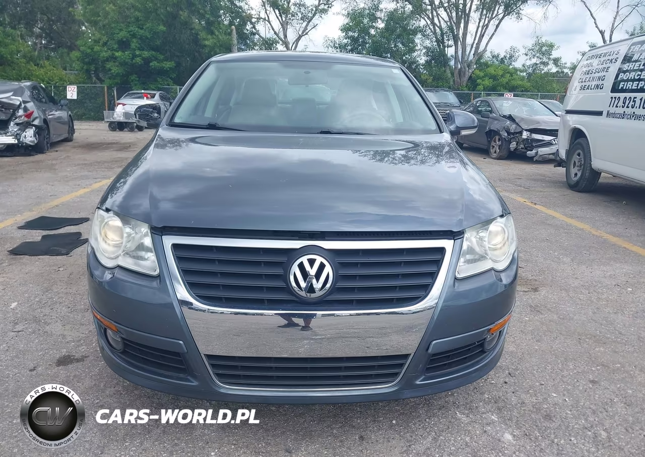 2010 Volkswagen Passat Komfort VIN:WVWJK7ANXAE129580 - 12