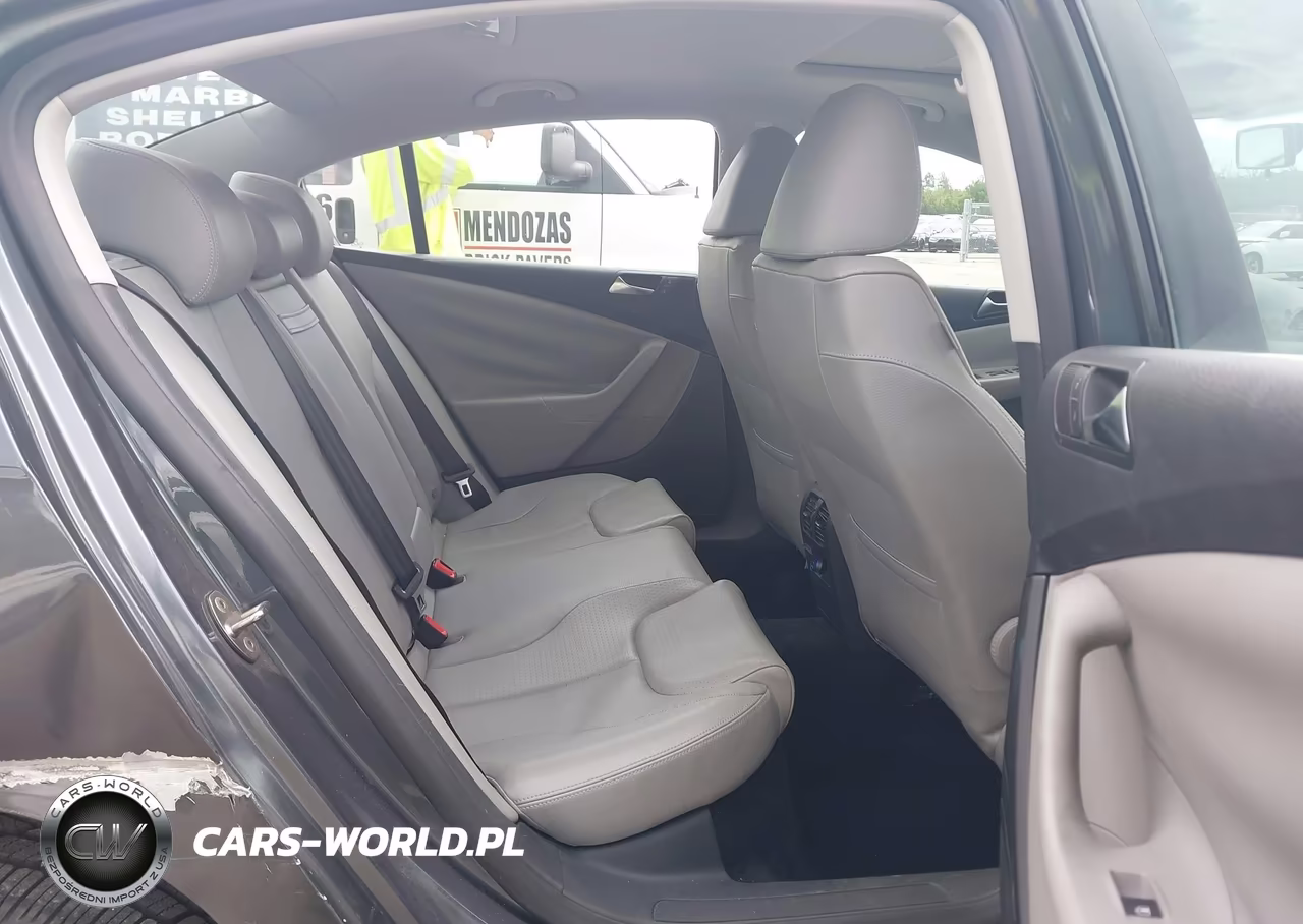 2010 Volkswagen Passat Komfort VIN:WVWJK7ANXAE129580 - 8