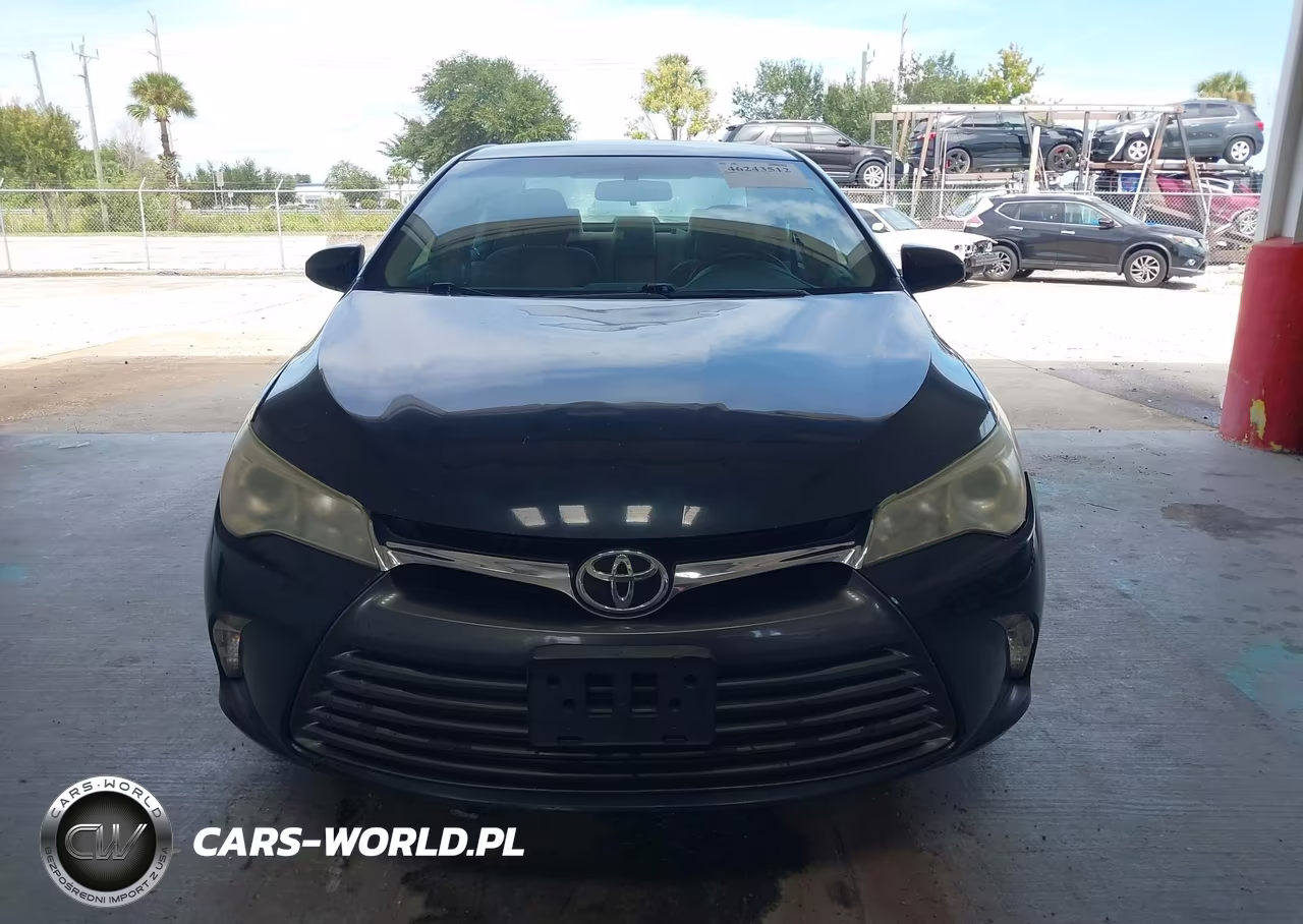 2015 Toyota Camry Le VIN:4T1BF1FK1FU488409 - 12