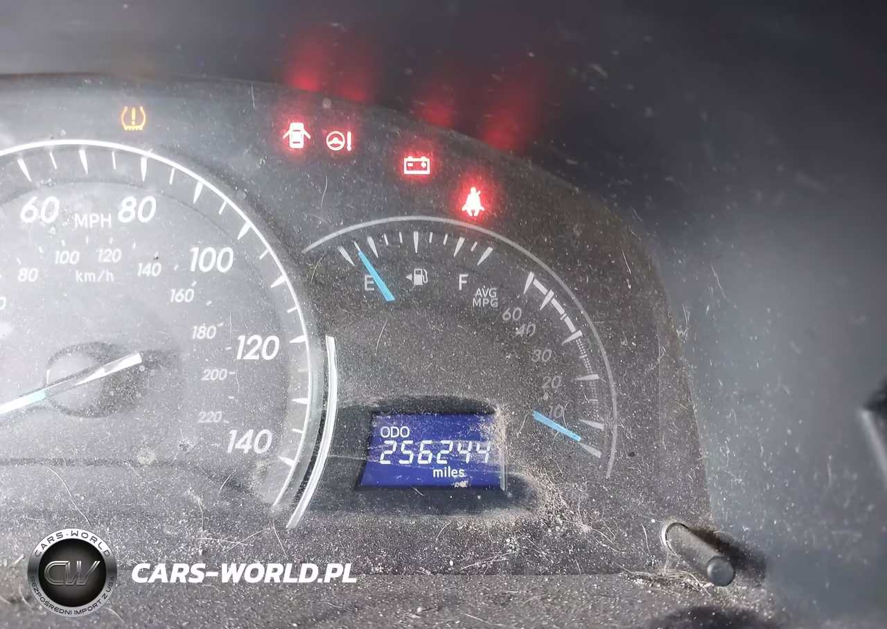 2015 Toyota Camry Le VIN:4T1BF1FK1FU488409 - 15