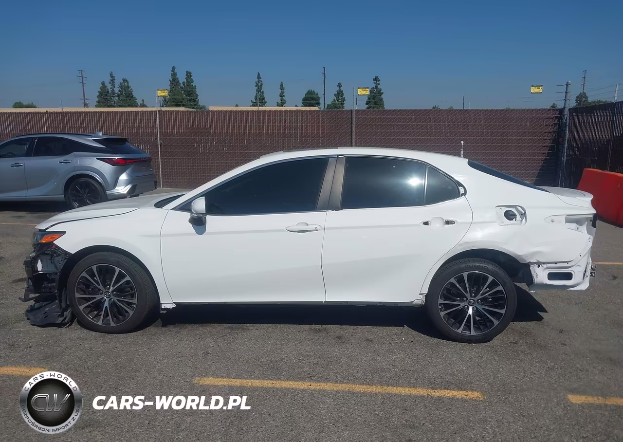 2018 Toyota Camry Se VIN:4T1B11HK2JU042144 - 14