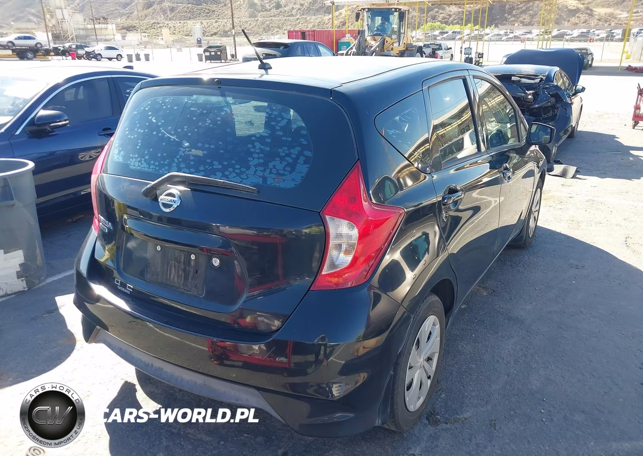2018 Nissan Versa Note S VIN:3N1CE2CPXJL357602 - 4