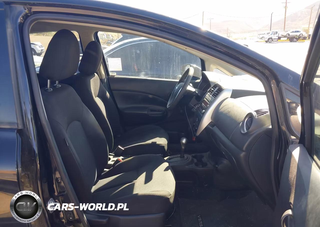 2018 Nissan Versa Note S VIN:3N1CE2CPXJL357602 - 5