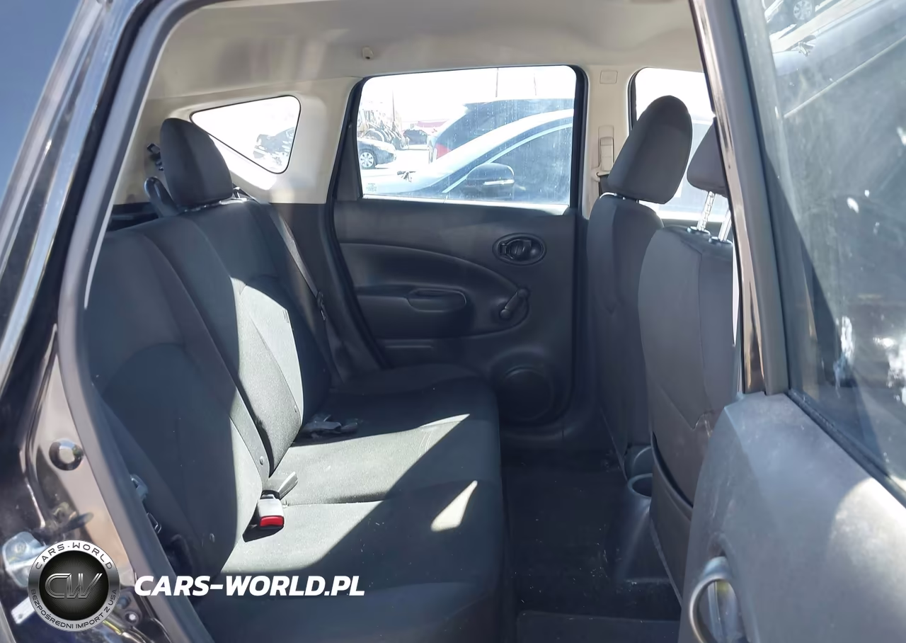 2018 Nissan Versa Note S VIN:3N1CE2CPXJL357602 - 8