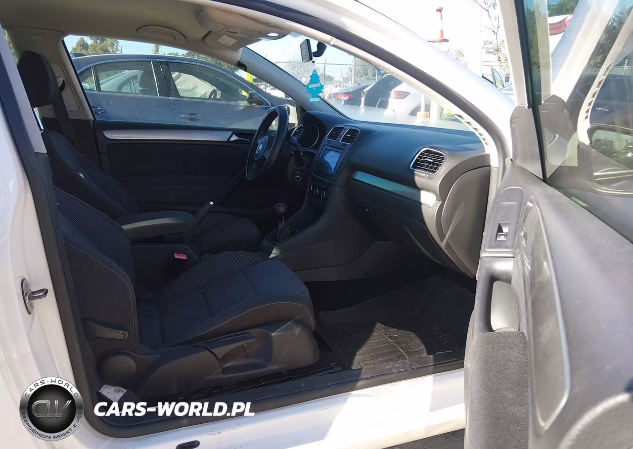 2012 Volkswagen Golf 2.5L 2-Door VIN:WVWAB7AJ4CW000776 - 5