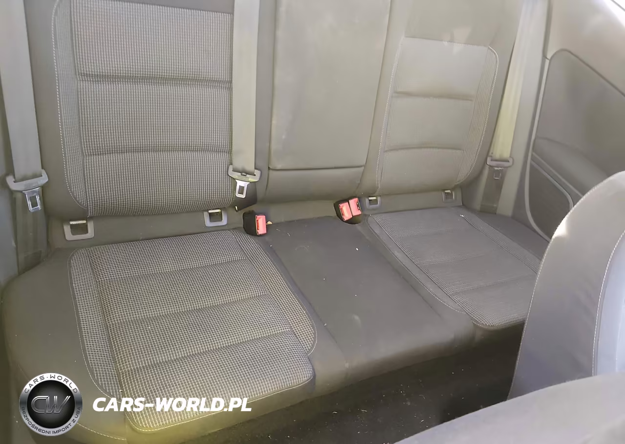 2012 Volkswagen Golf 2.5L 2-Door VIN:WVWAB7AJ4CW000776 - 8