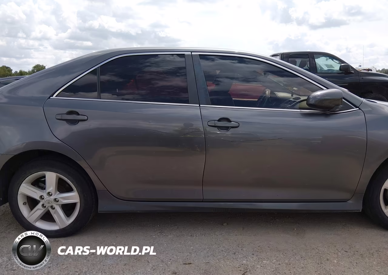 2014 Toyota Camry Se VIN:4T1BF1FK2EU470953 - 13