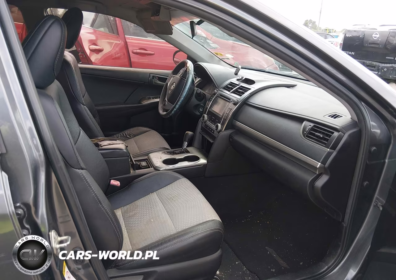 2014 Toyota Camry Se VIN:4T1BF1FK2EU470953 - 5