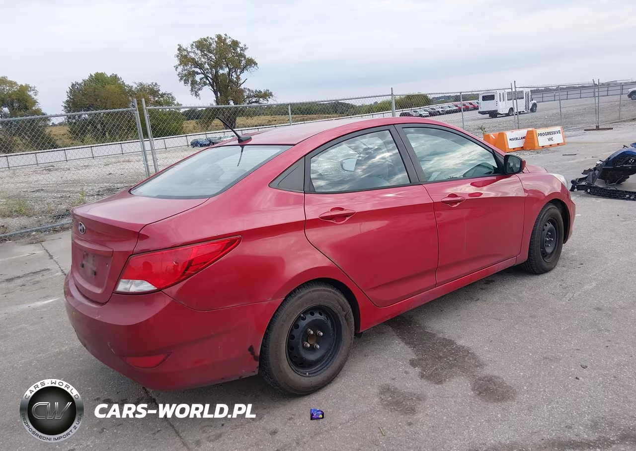 2015 Hyundai Accent Gls VIN:KMHCT4AE0FU863027 - 4