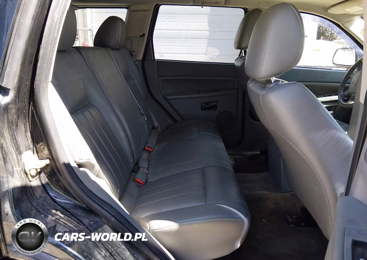 2006 Jeep Grand Cherokee Laredo VIN:1J8GR48KX6C355808 - 8