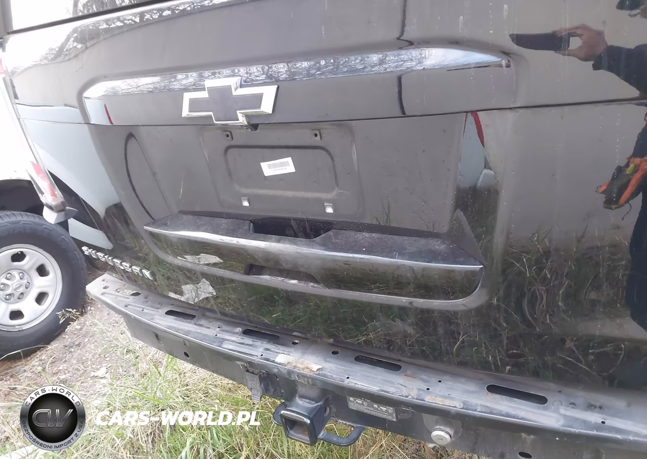 2020 Chevrolet Suburban 4Wd Lt VIN:1GNSKHKC8LR238422 - 17