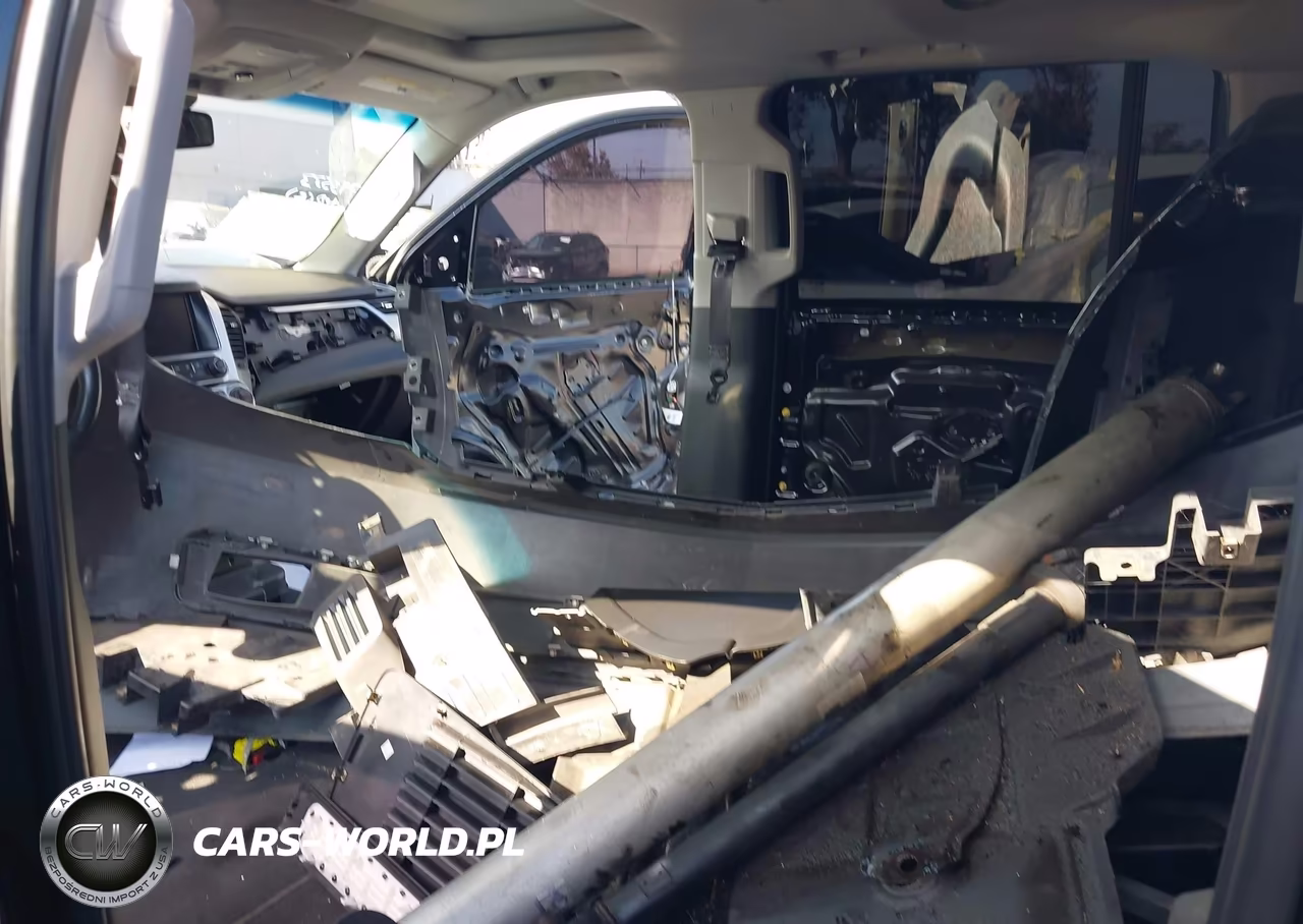 2020 Chevrolet Suburban 4Wd Lt VIN:1GNSKHKC8LR238422 - 20
