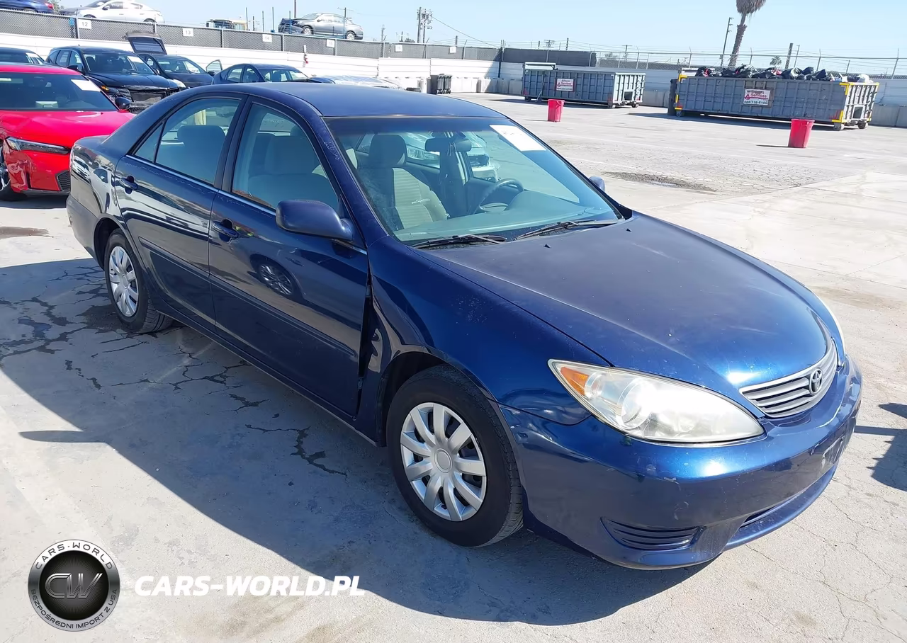 2005 Toyota Camry Le