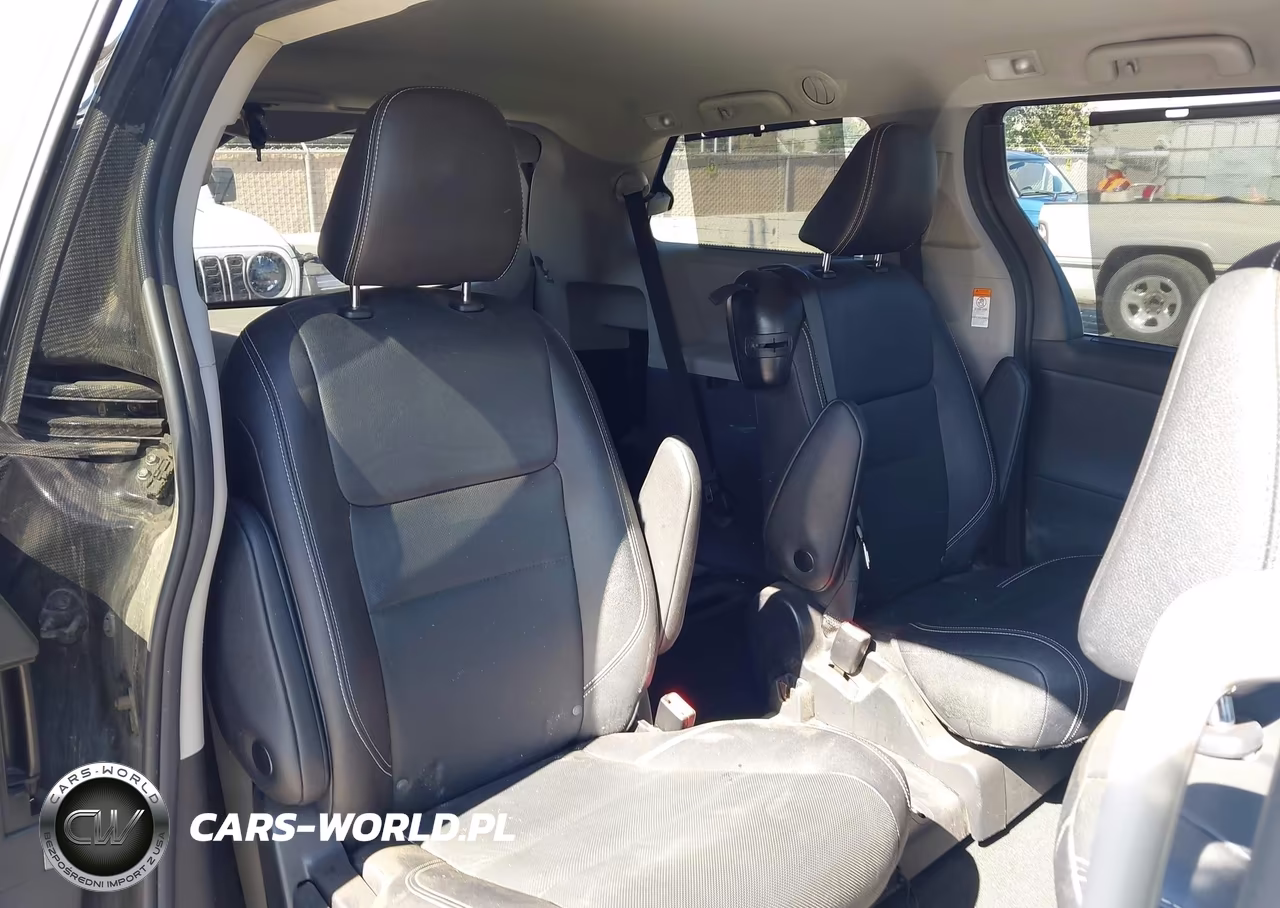 2020 Toyota Sienna Se VIN:5TDXZ3DC4LS080270 - 8
