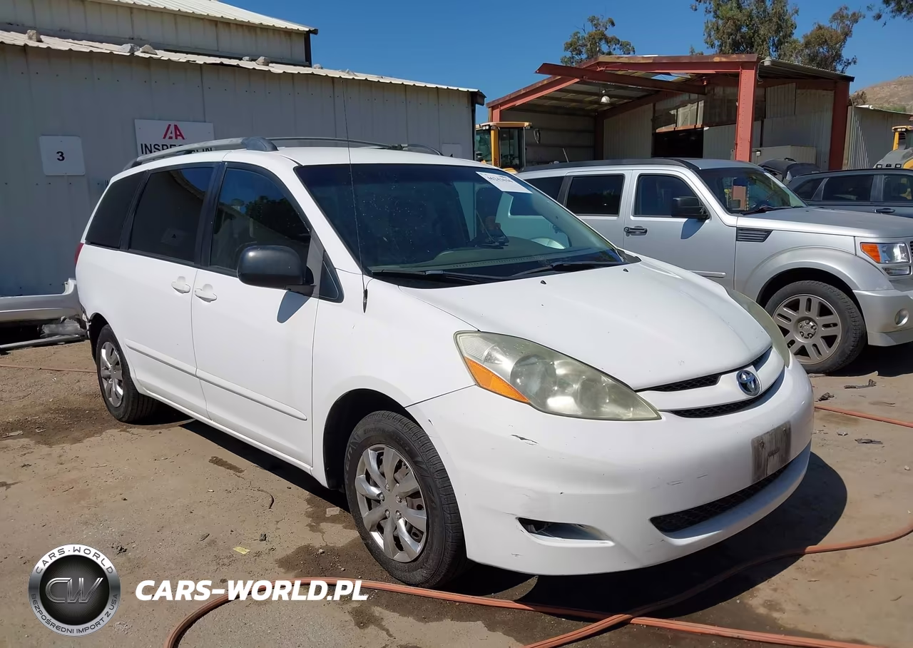 2006 Toyota Sienna Le – zdjęcie 1 z 12