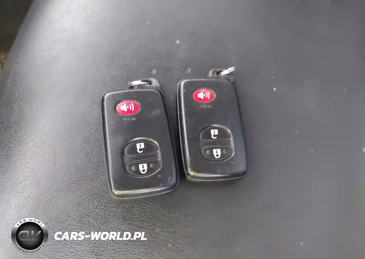 2013 Toyota Prius Three Se VIN:JTDKN3DU6D5618781 - 11