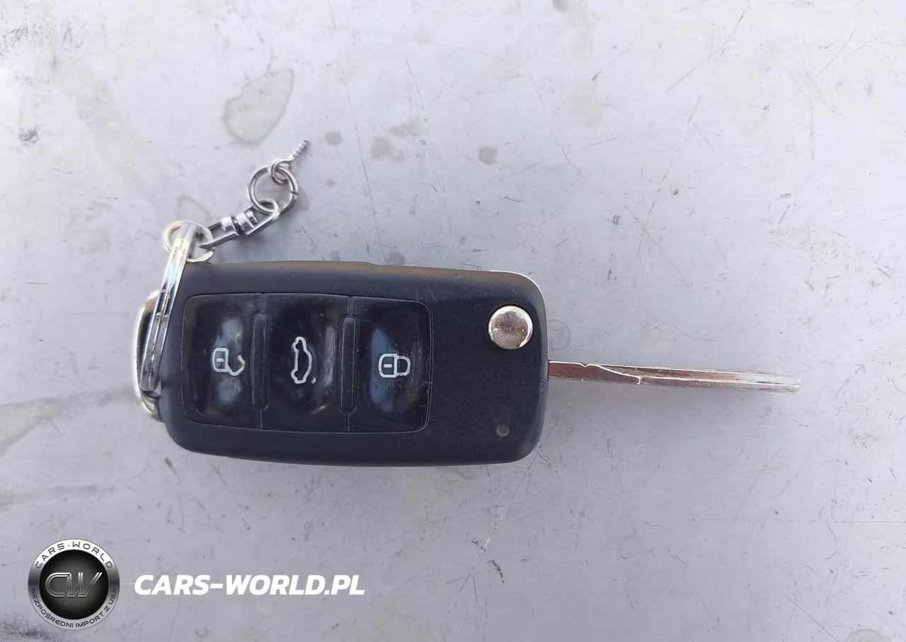 2014 Volkswagen Beetle 1.8T Entry VIN:3VWF17AT1EM636467 - 11