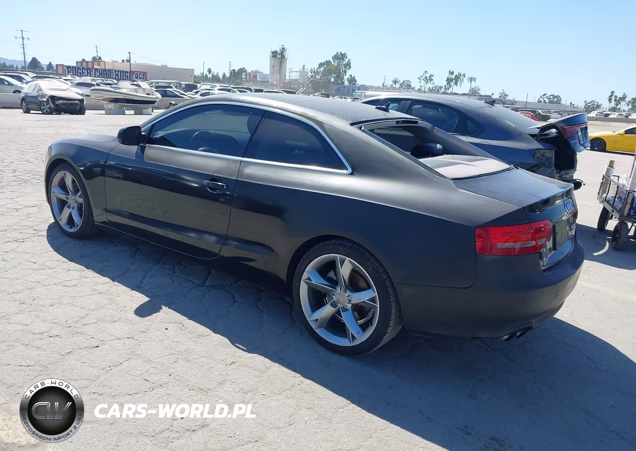 2010 Audi A5 2.0T Premium VIN:WAULFAFR9AA046345 - 3