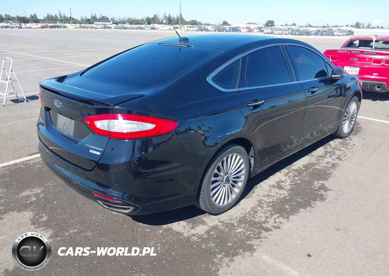 2016 Ford Fusion Titanium VIN:3FA6P0K99GR332097 - 4