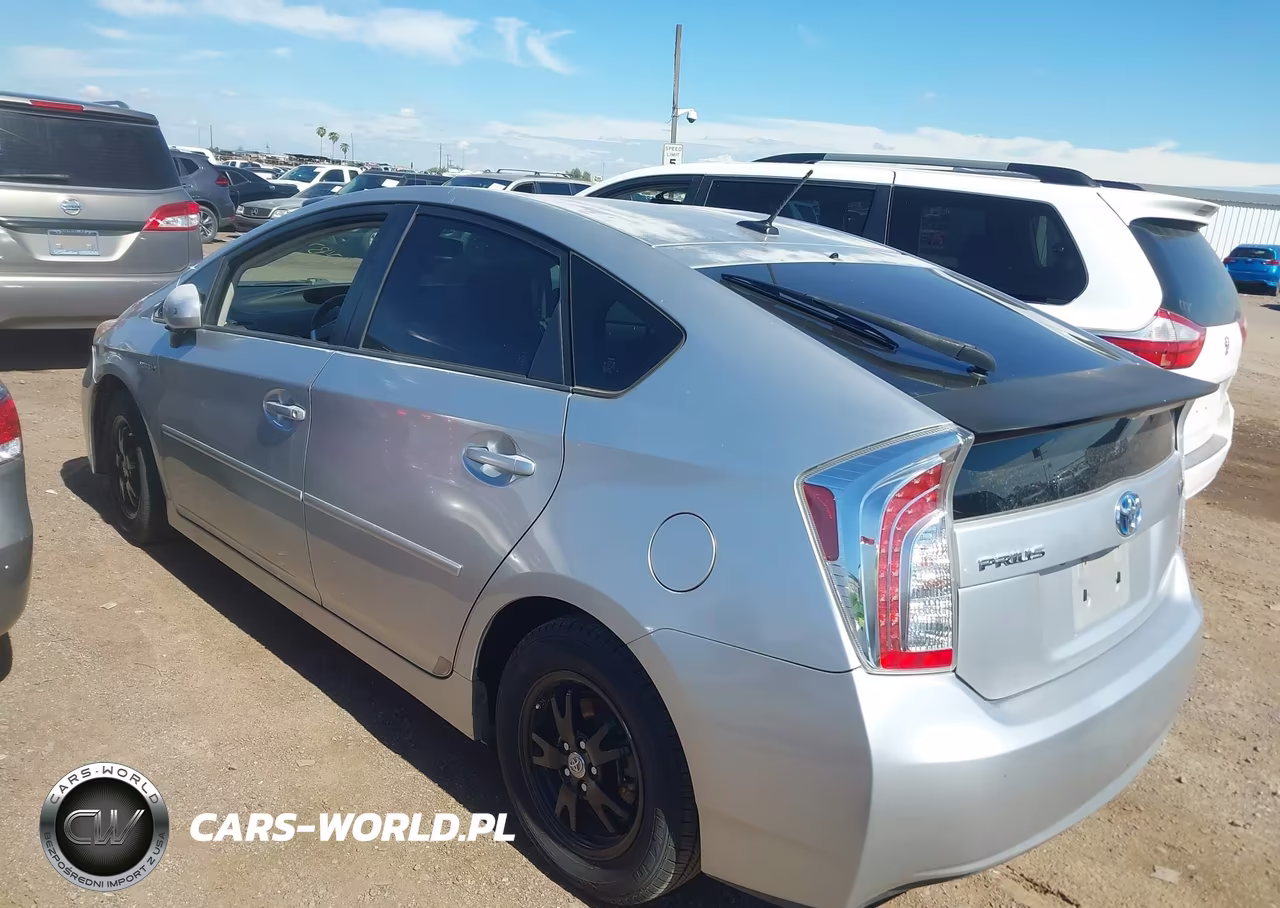 2013 Toyota Prius Three VIN:JTDKN3DU7D1645544 - 3