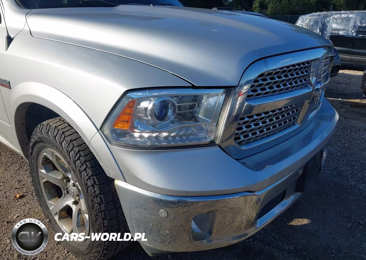 2017 Ram 1500 Laramie 4X4 5'7 Box VIN:1C6RR7NTXHS817671 - 6