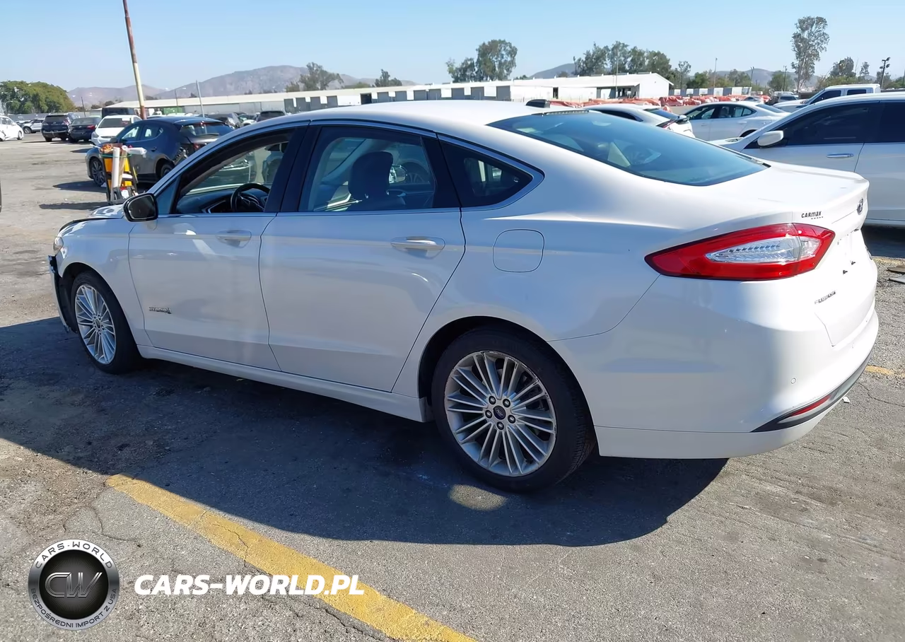 2014 Ford Fusion Hybrid Se VIN:3FA6P0LU7ER194740 - 3