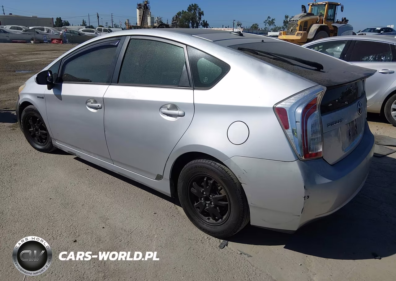 2012 Toyota Prius Three VIN:JTDKN3DUXC5421692 - 3