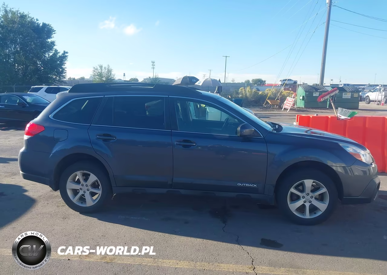 2014 Subaru Outback 2.5I Premium VIN:4S4BRBCC3E3282314 - 13