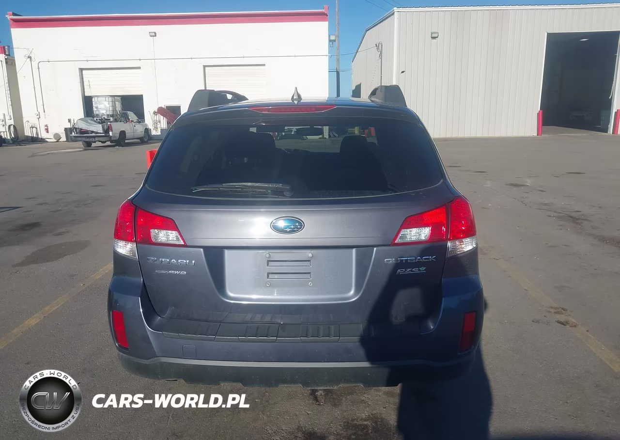 2014 Subaru Outback 2.5I Premium VIN:4S4BRBCC3E3282314 - 16