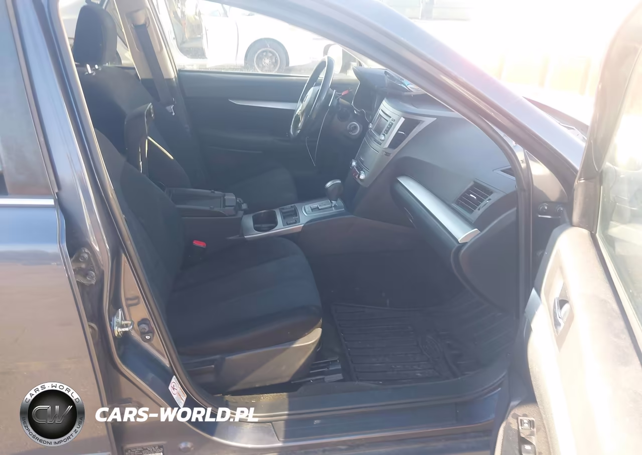 2014 Subaru Outback 2.5I Premium VIN:4S4BRBCC3E3282314 - 5