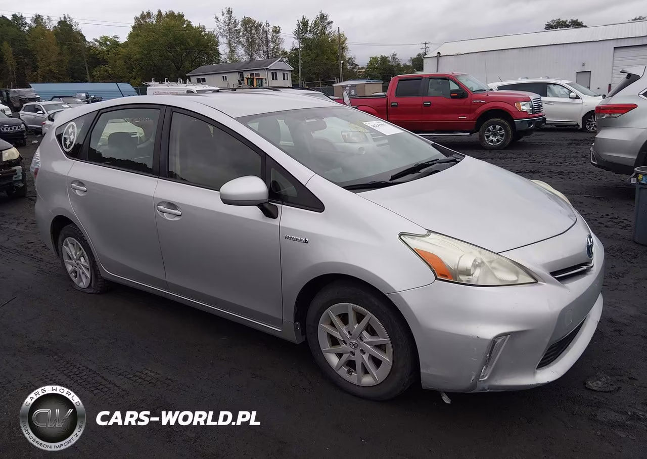 2013 Toyota Prius V Two