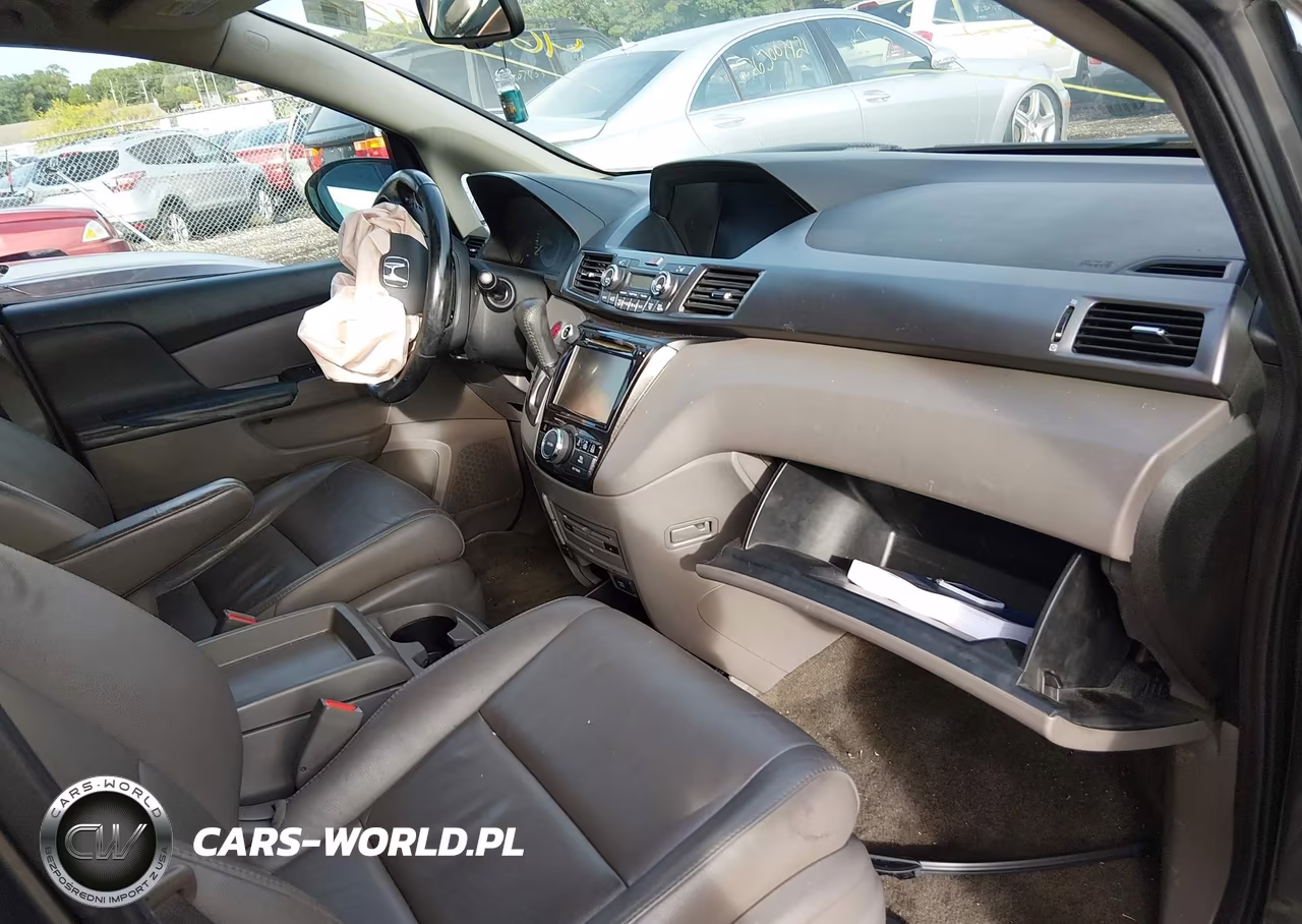 2014 Honda Odyssey Touring-Touring Elite VIN:5FNRL5H92EB035534 - 5