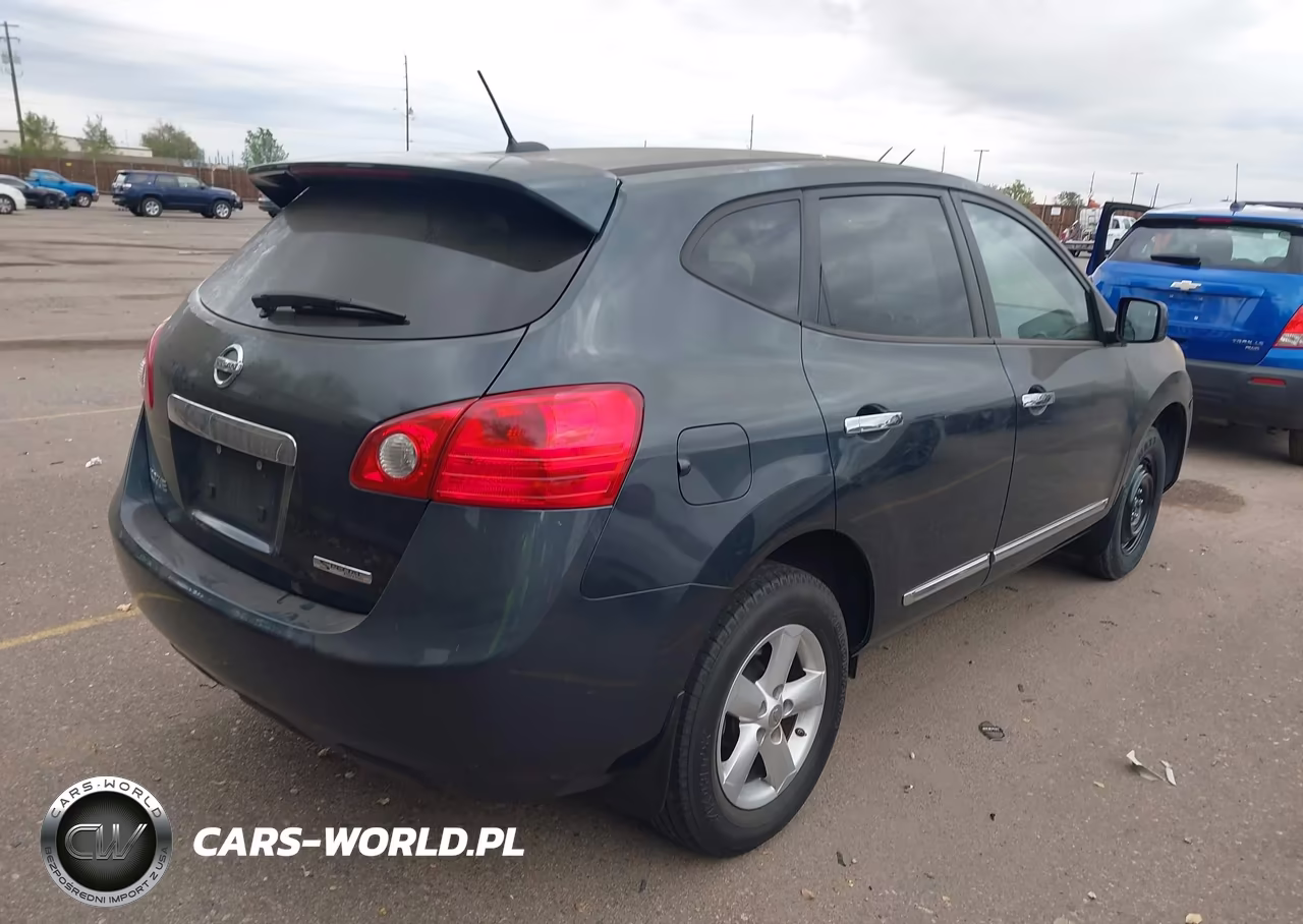 2013 Nissan Rogue S VIN:JN8AS5MT8DW500124 - 4