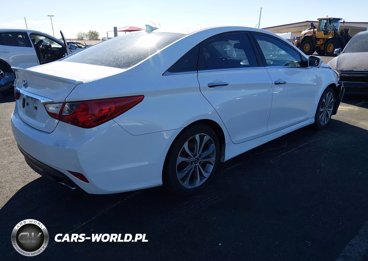 2014 Hyundai Sonata Se VIN:5NPEC4AC7EH867208 - 4