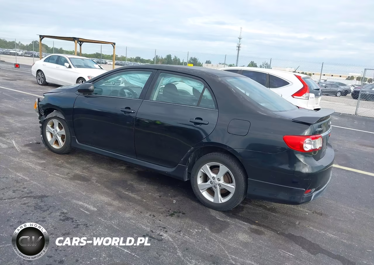 2011 Toyota Corolla S VIN:2T1BU4EE5BC674887 - 3