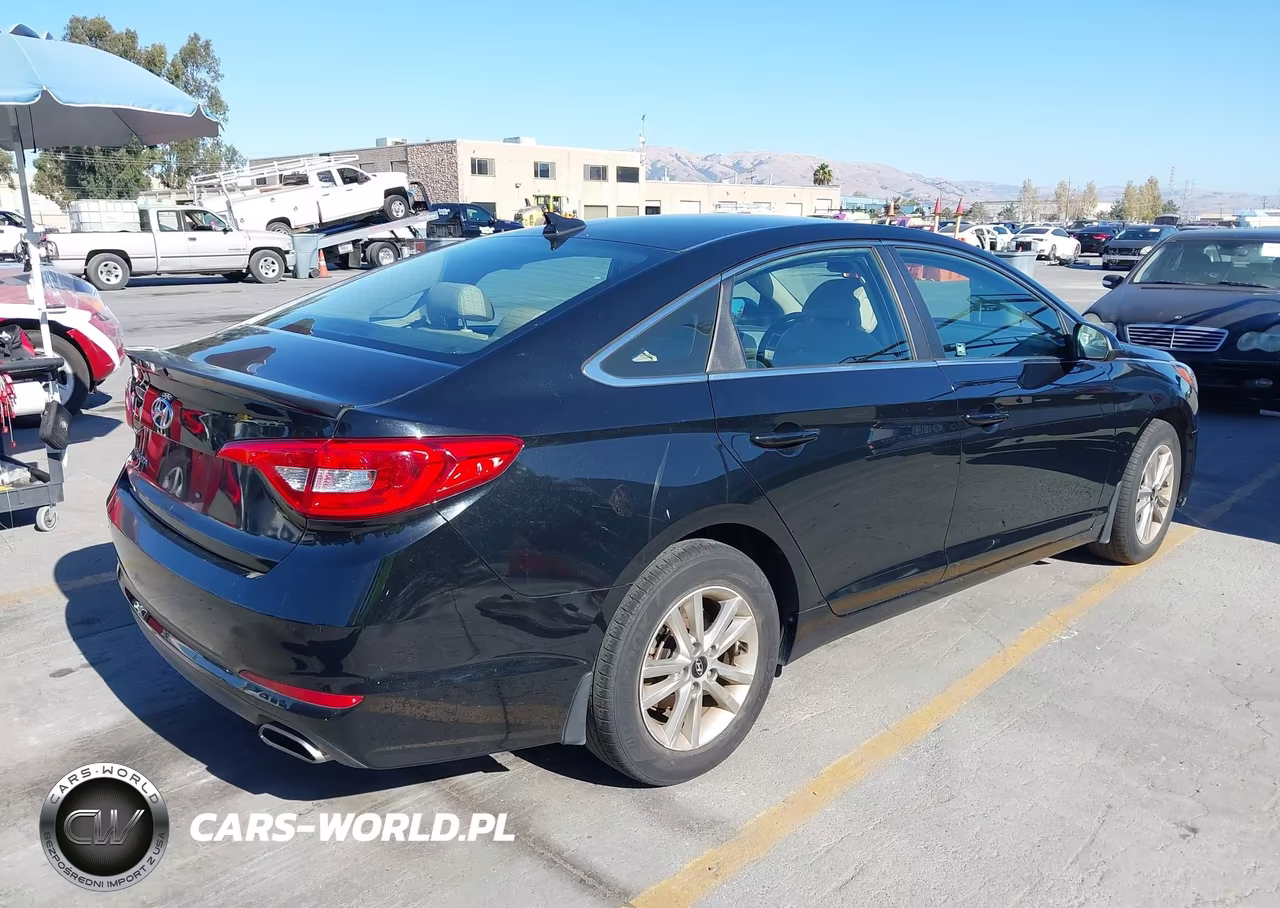 2016 Hyundai Sonata Se VIN:5NPE24AFXGH283353 - 4