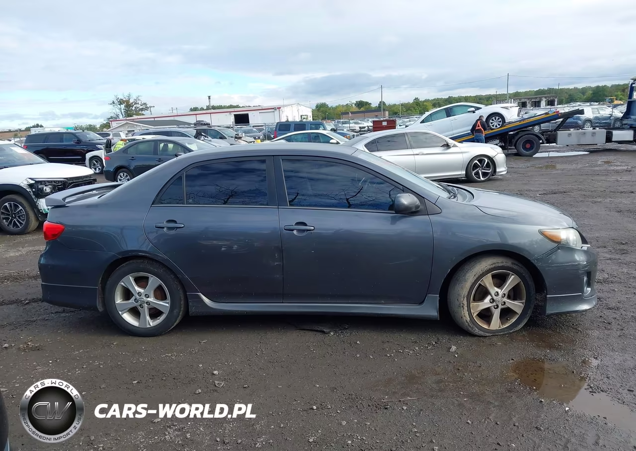 2013 Toyota Corolla S VIN:2T1BU4EE8DC985510 - 13