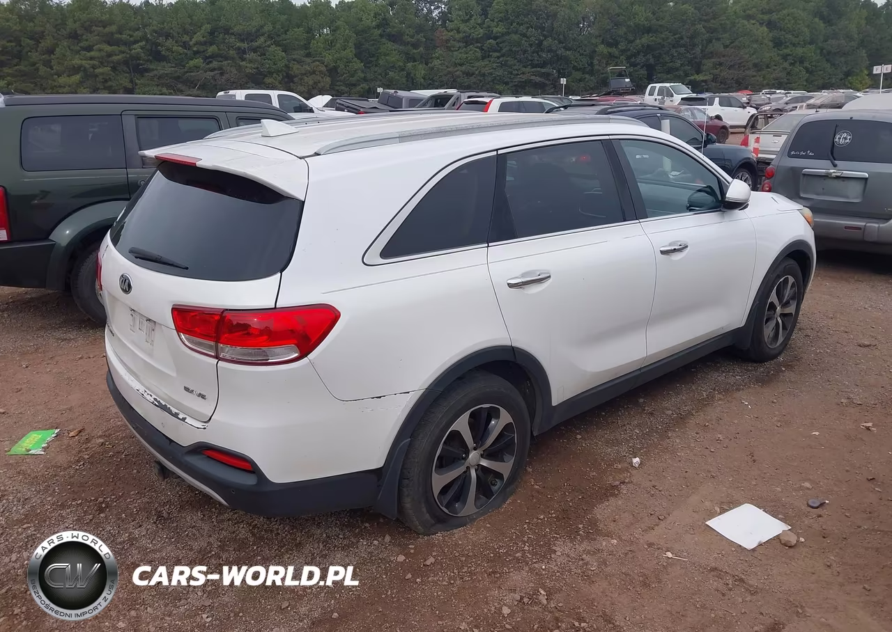 2018 Kia Sorento 3.3L Ex VIN:5XYPH4A56JG410645 - 4