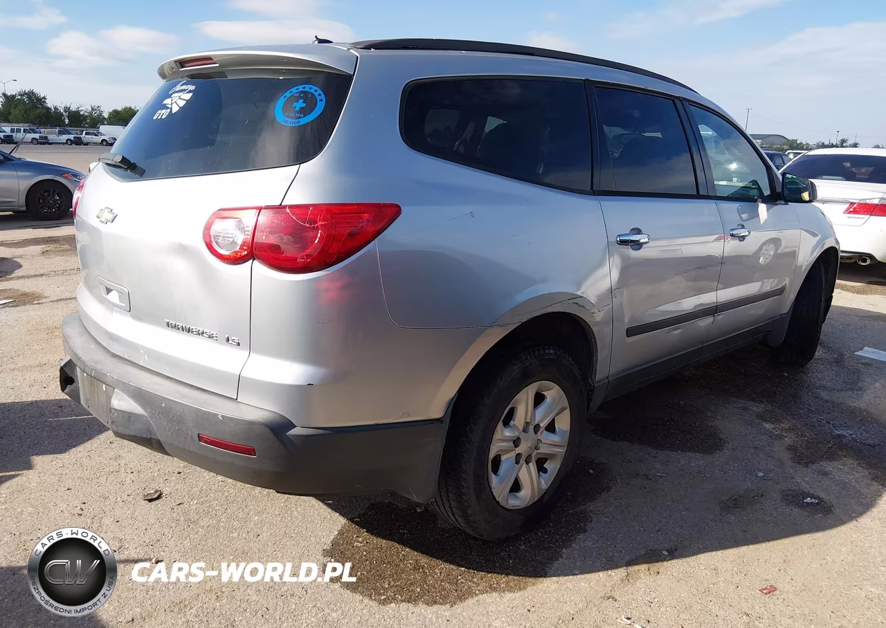 2011 Chevrolet Traverse Ls VIN:1GNKRFED7BJ153671 - 4