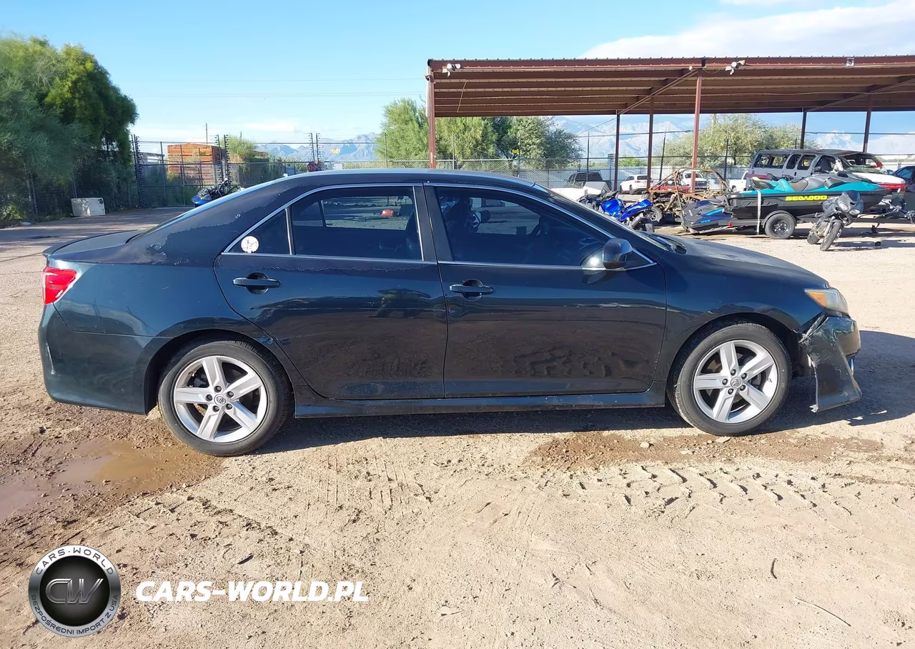 2014 Toyota Camry Se VIN:4T1BF1FKXEU325613 - 13