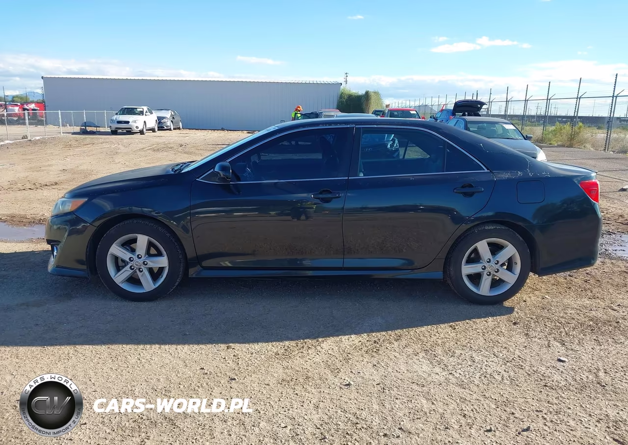 2014 Toyota Camry Se VIN:4T1BF1FKXEU325613 - 14