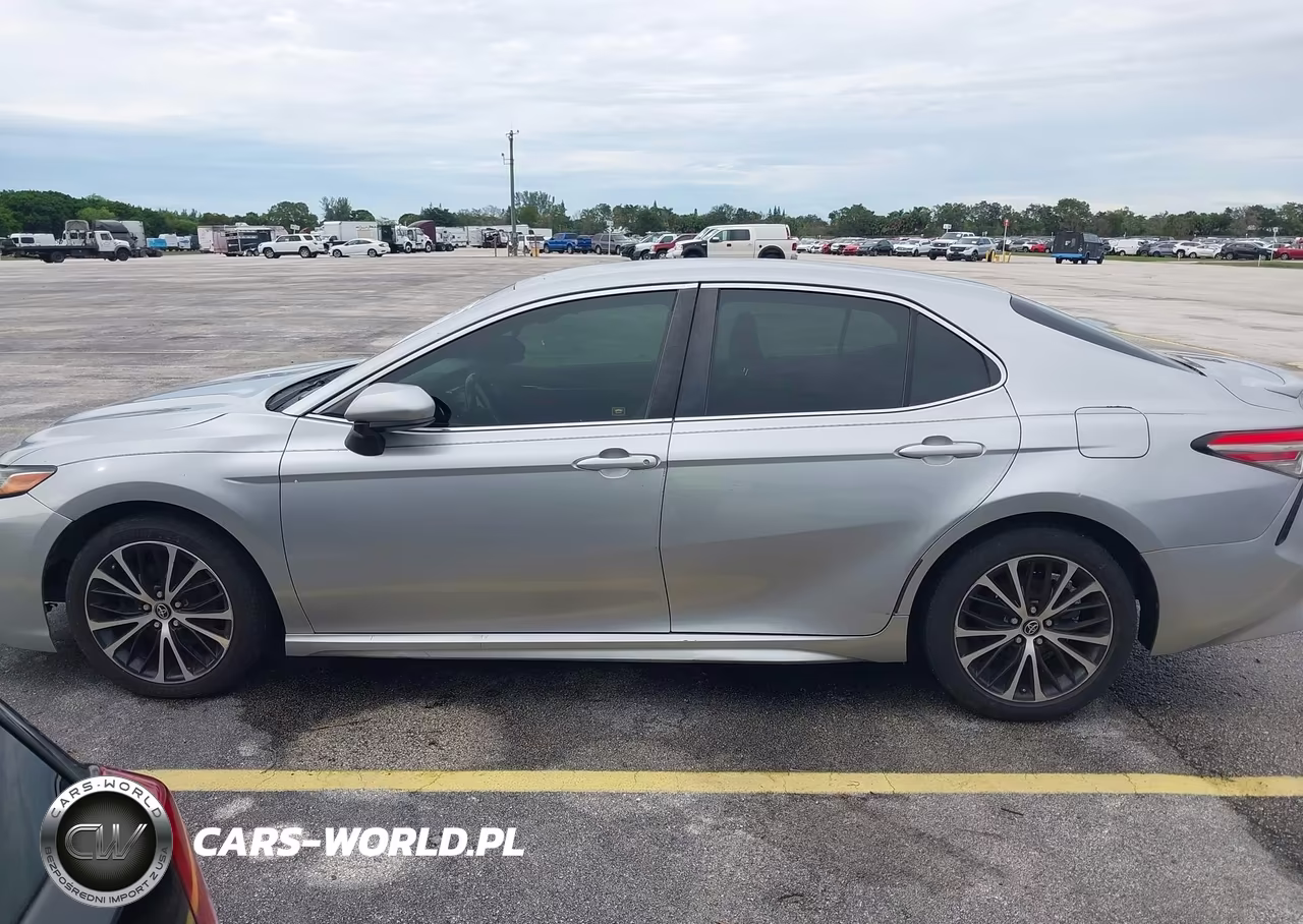 2018 Toyota Camry Se VIN:JTNB11HKXJ3014338 - 14